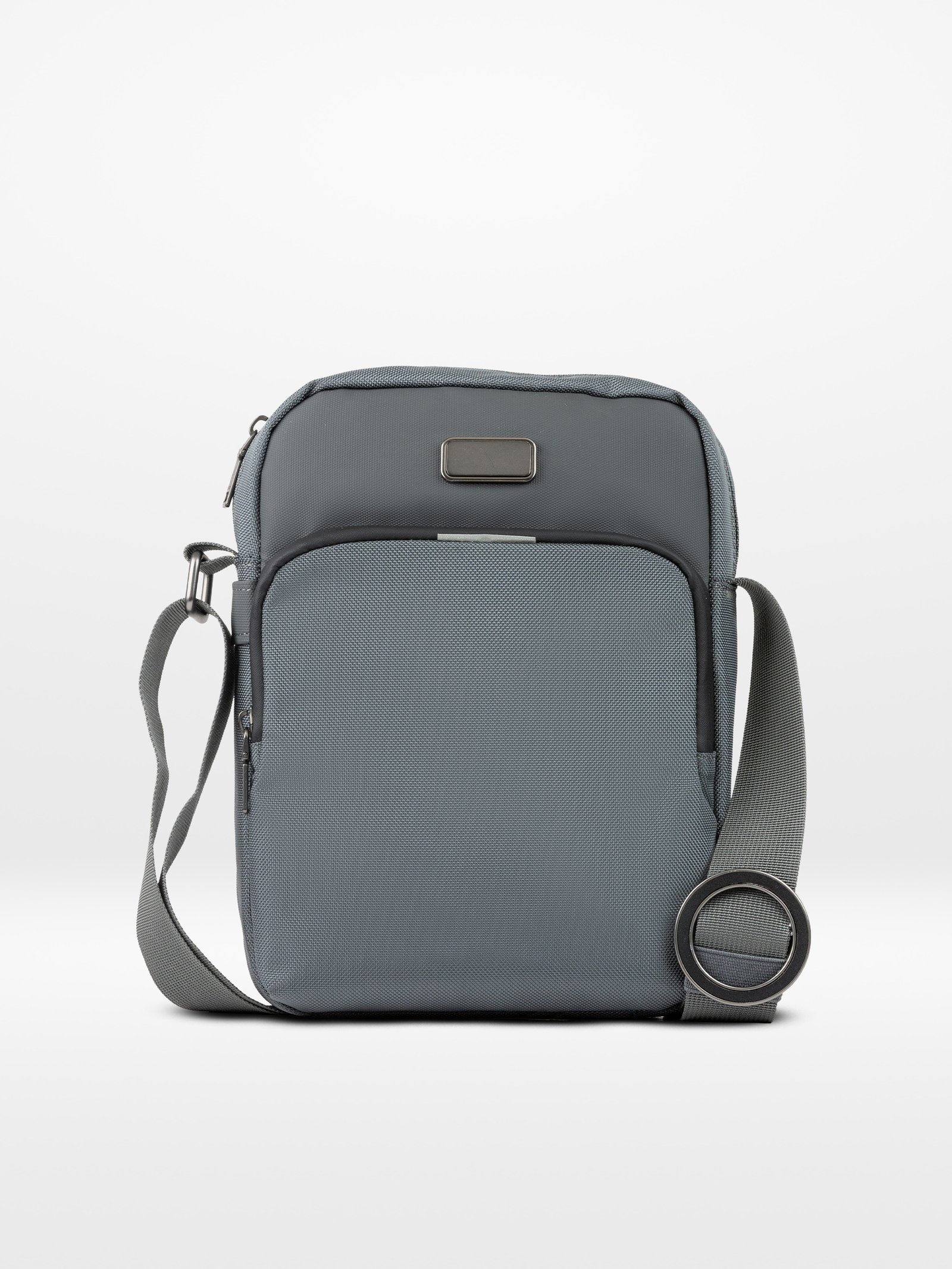 O-Cross Lightweight Travel Bag - Image 7
