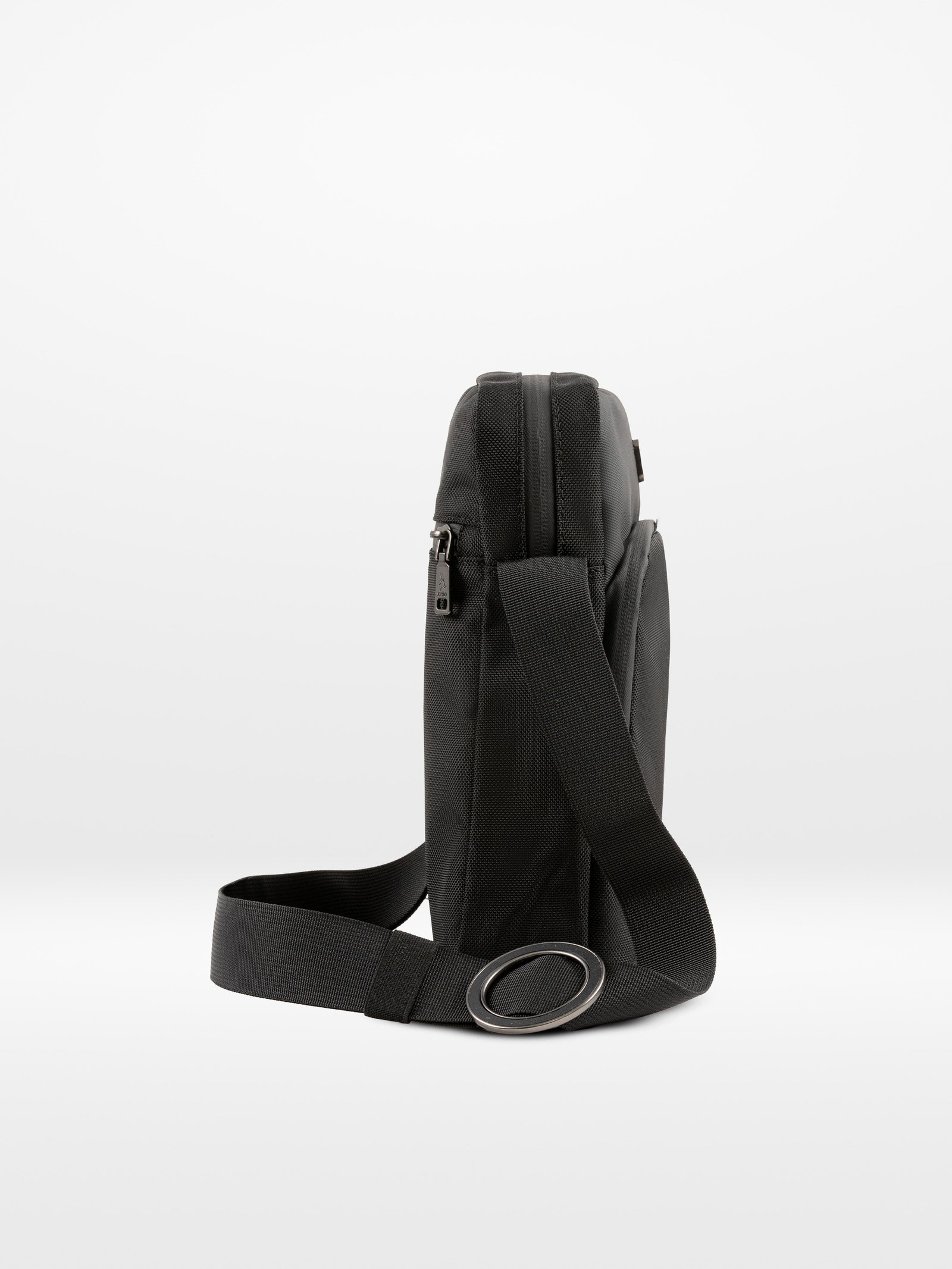 O-Cross Lightweight Travel Bag - Image 43