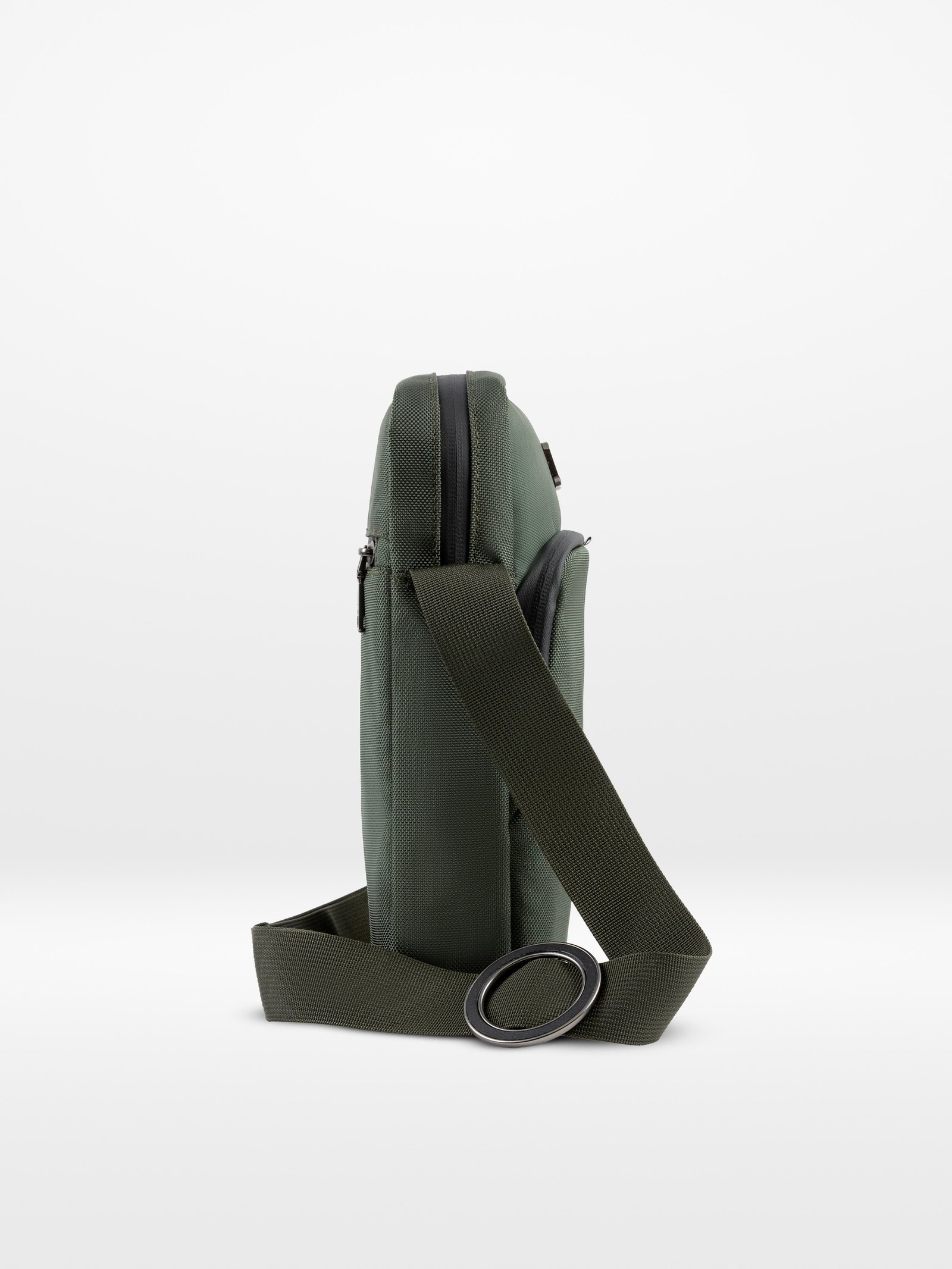 O-Cross Lightweight Travel Bag - Image 54