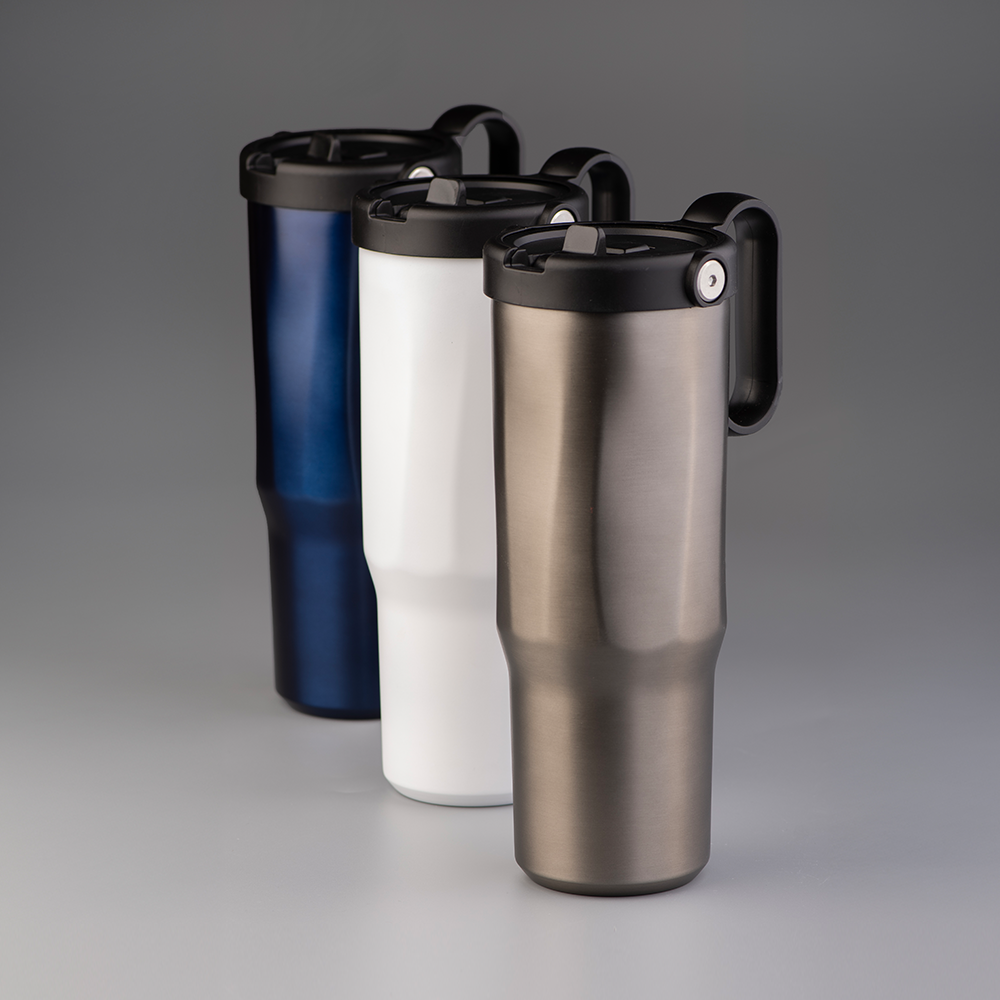 EXPLORER Powder Coating - Versatile 900ml Recycled Stainless Steel Mug with Straw - Image 5