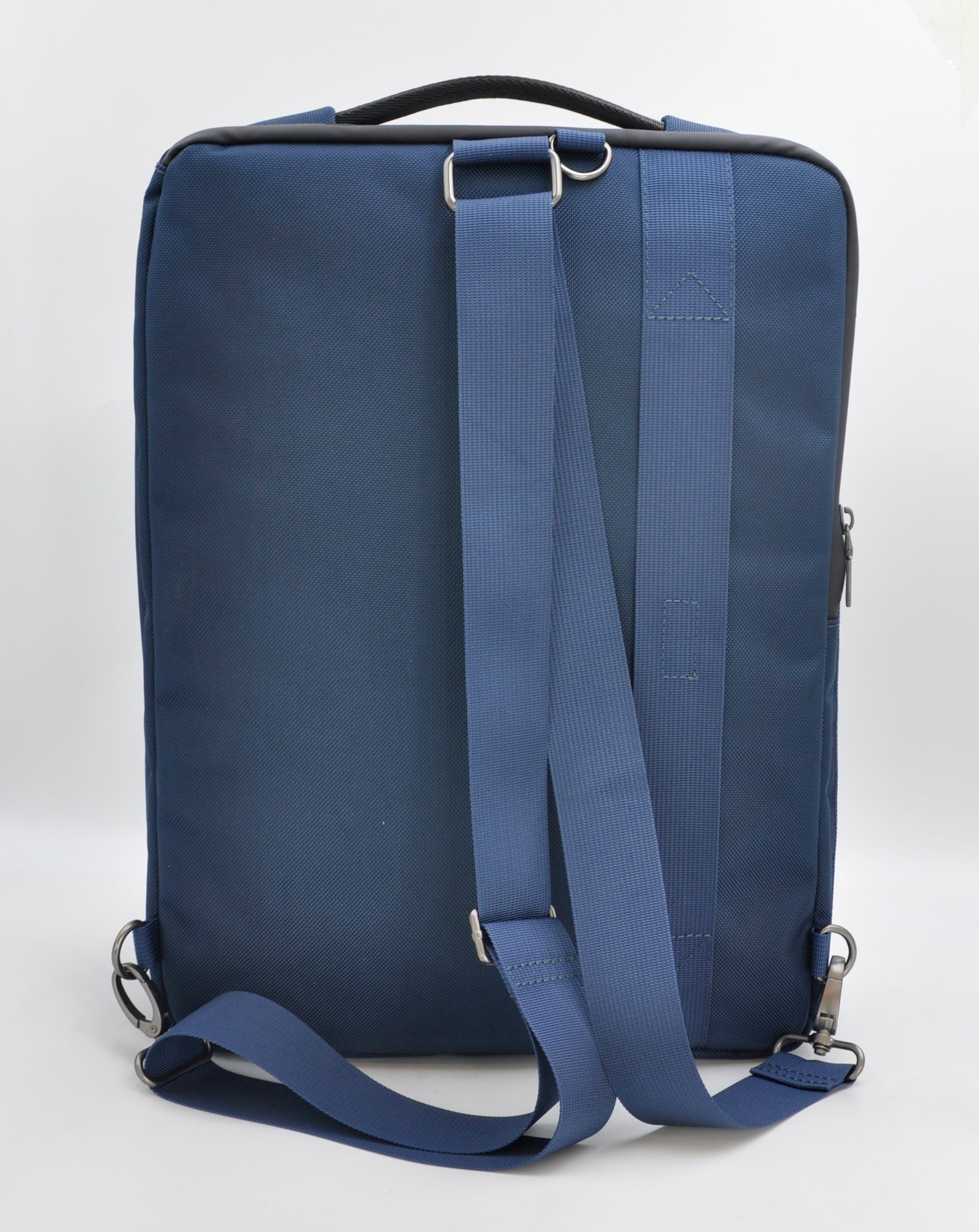 O-AlphaBag – Stylish 3-in-1 Travel Bag - Image 17