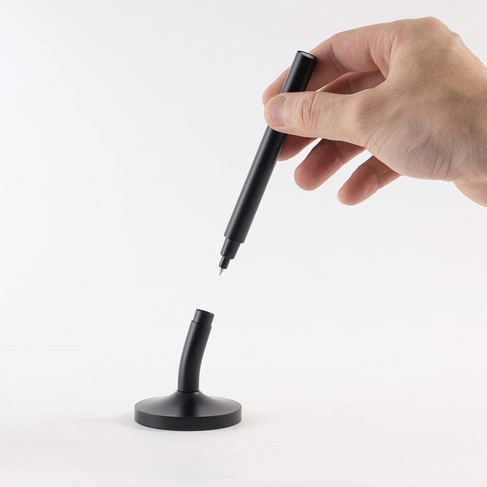 DESK MAGPEN – Sleek Matte Black Aluminum Roller Pen with 0.7mm Blue Ink & Matching Stainless Steel Base - Image 2