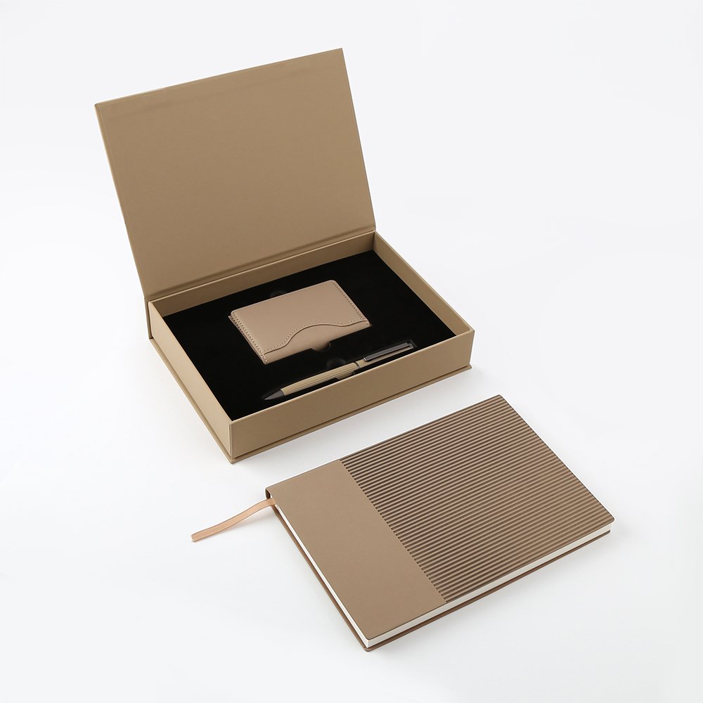 AGENDA PRO SET – Executive 4-Piece Notebook Gift Set with PU Binder, Metal Pen & Card Holder for Professionals - Image 11