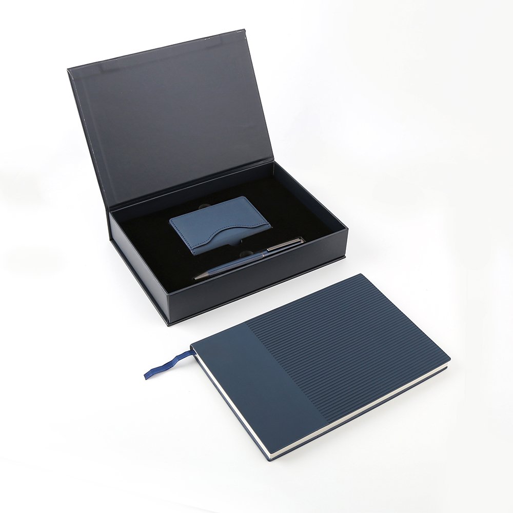 AGENDA PRO SET – Executive 4-Piece Notebook Gift Set with PU Binder, Metal Pen & Card Holder for Professionals