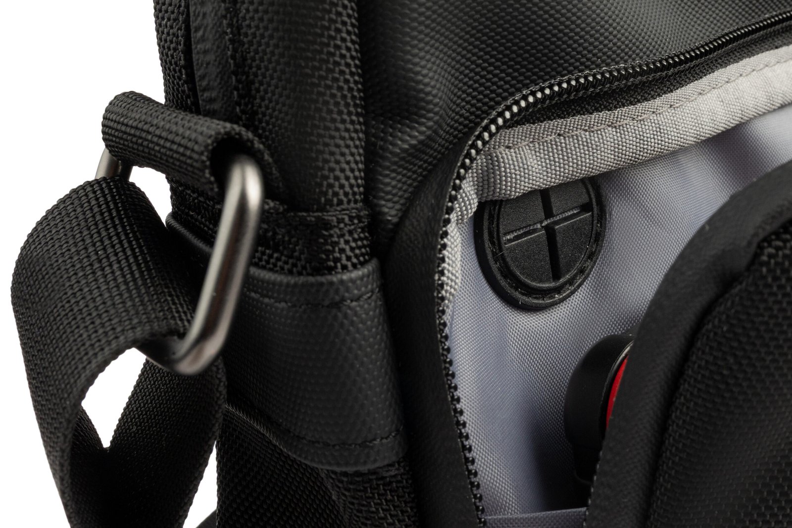 O-Cross Lightweight Travel Bag - Image 45