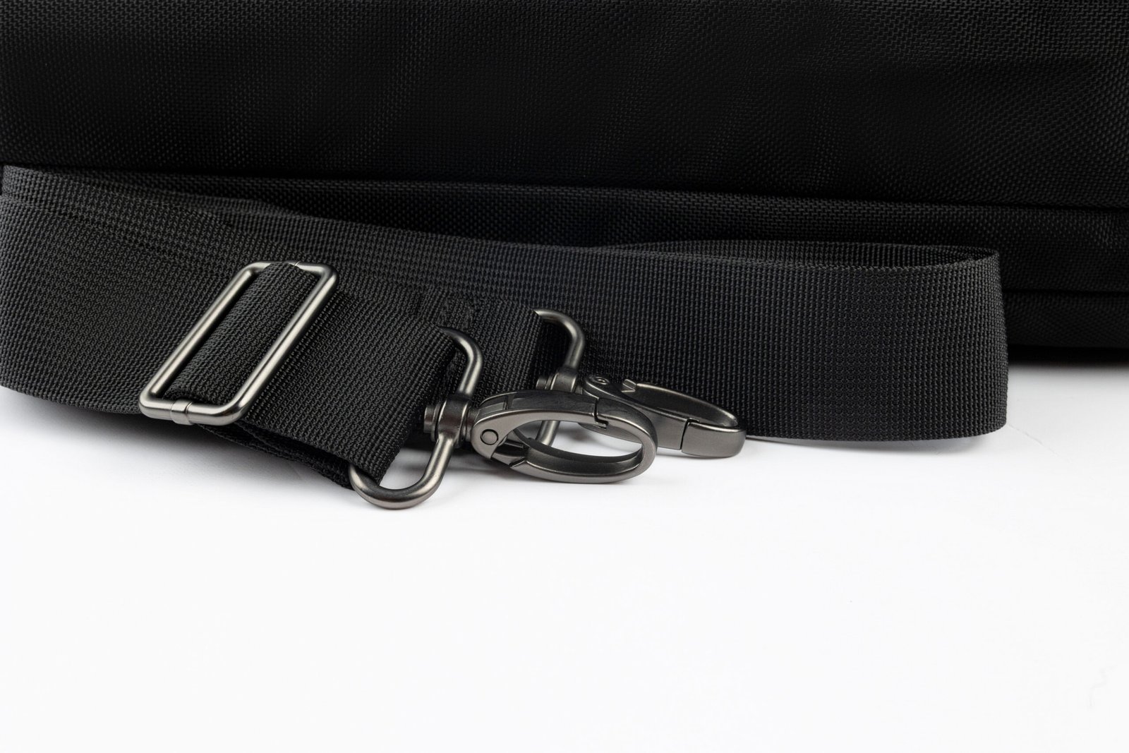O-AlphaBag – Stylish 3-in-1 Travel Bag - Image 41