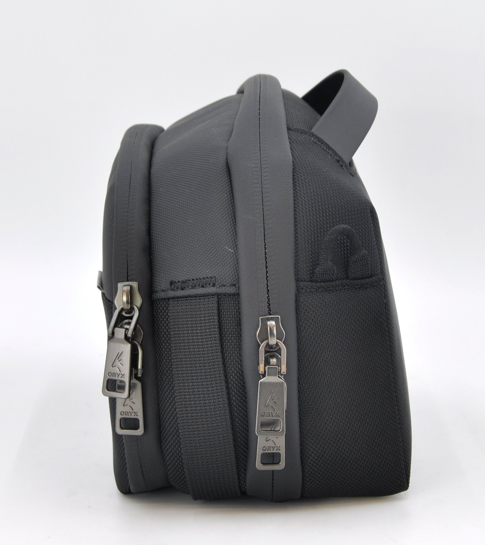 O-Elite Black Waterproof Electronics Organizer Bag - Image 8