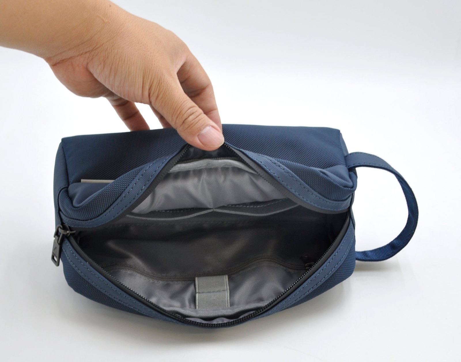 O-Pouch Modern Essentials Bag - Image 13