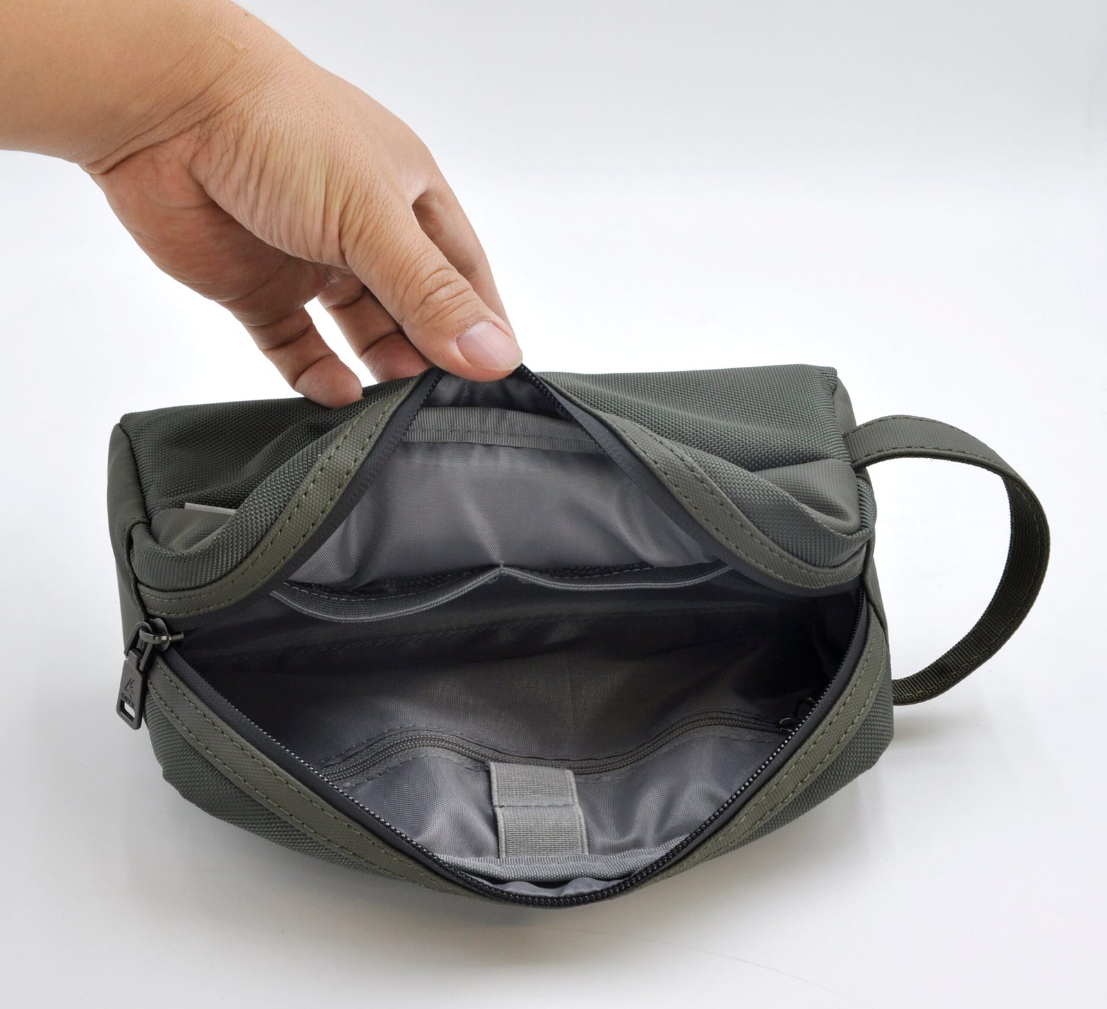 O-Pouch Modern Essentials Bag - Image 19