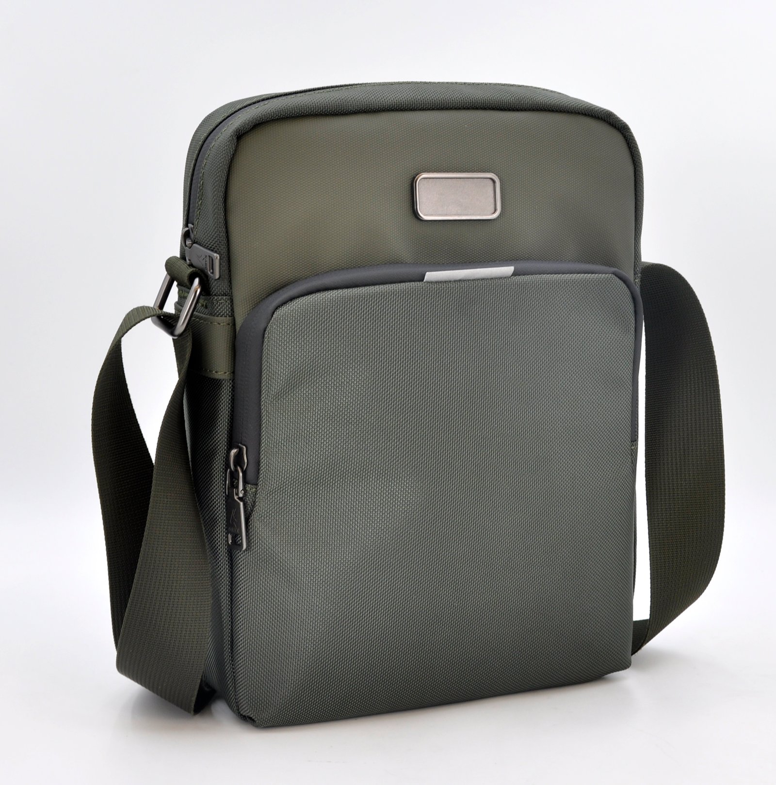 O-Cross Lightweight Travel Bag - Image 24