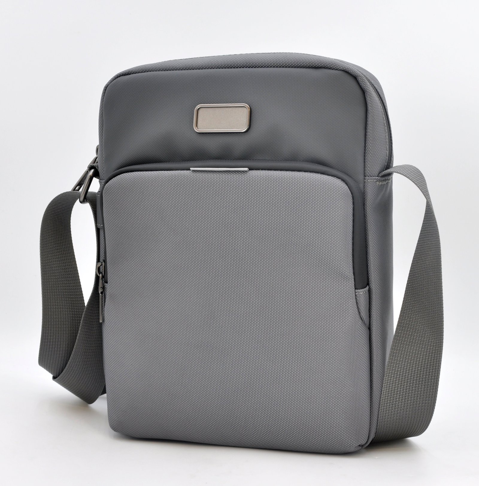 O-Cross Lightweight Travel Bag - Image 29