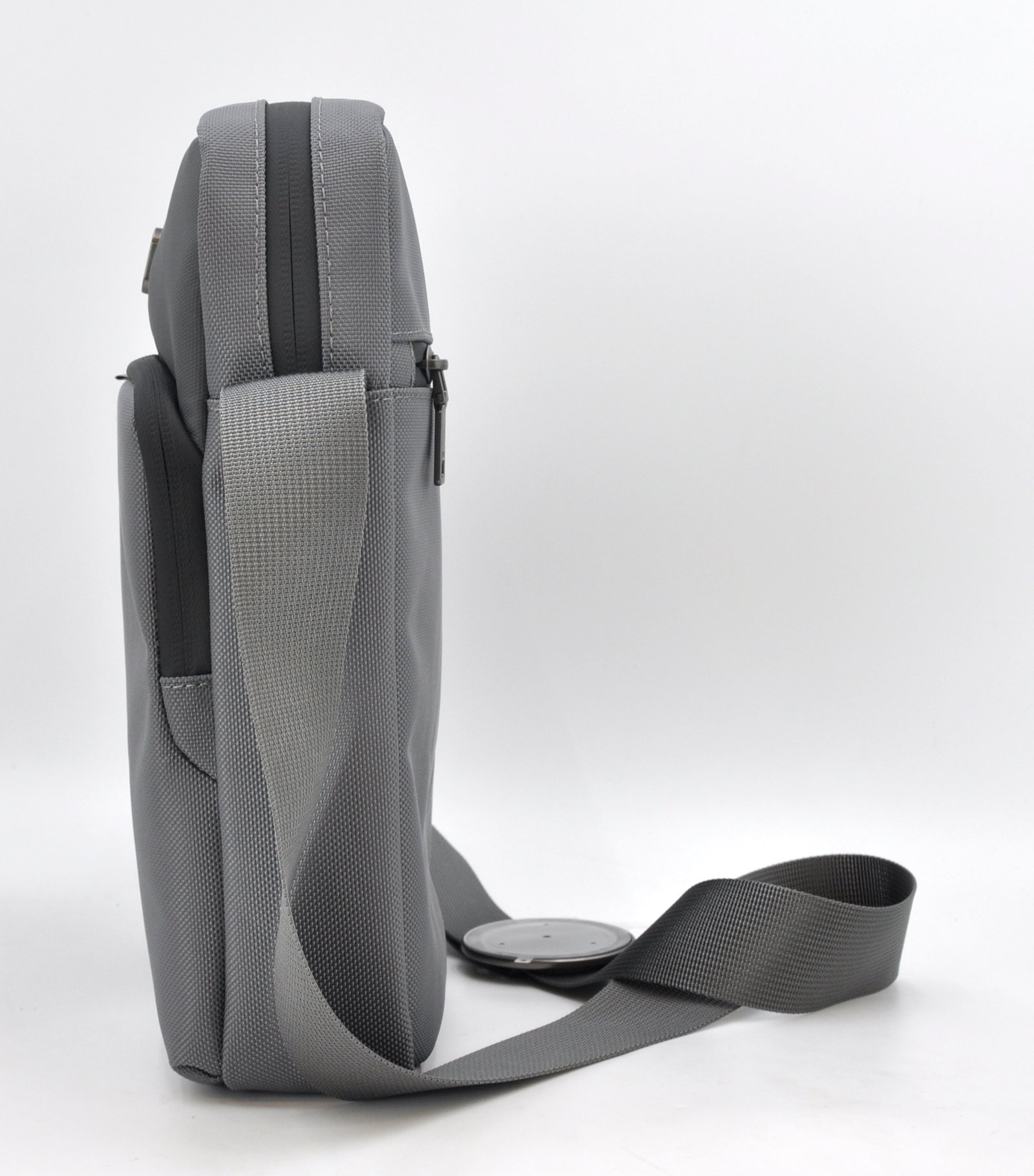 O-Cross Lightweight Travel Bag - Image 30